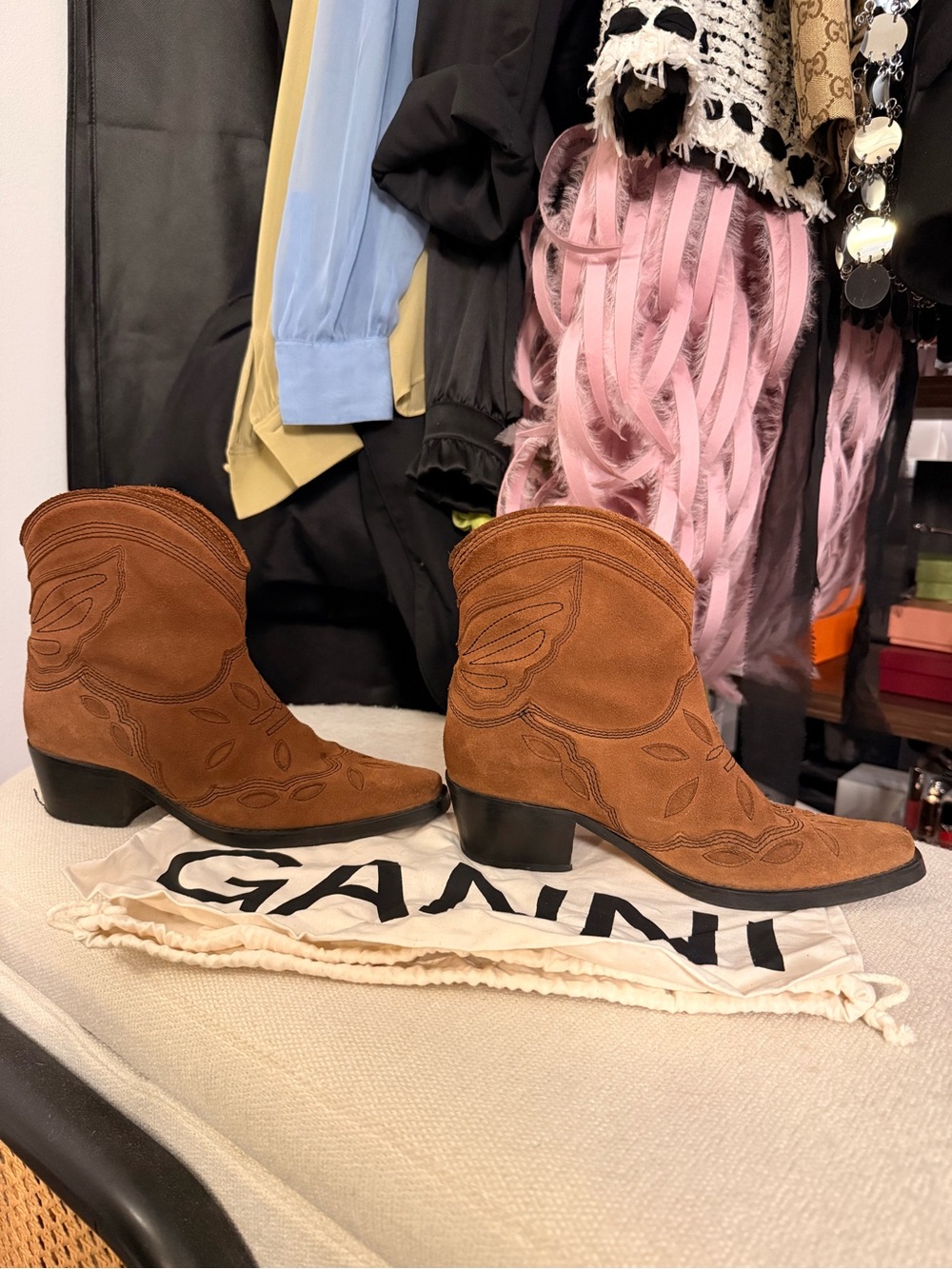 GANNI - Low Texas Suede Ankle Boot - Picture 6 of 12